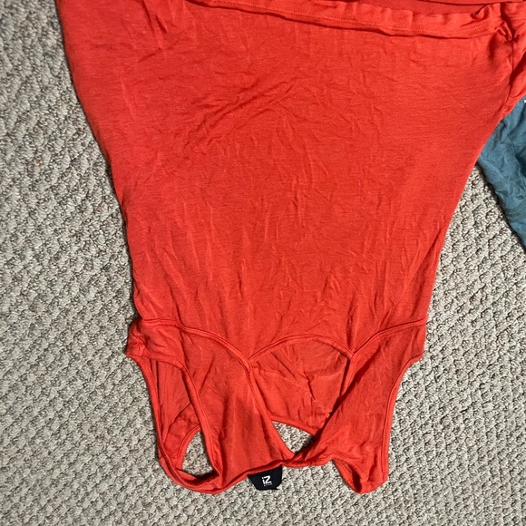 Tank shirt bundle - Picture 5 of 5